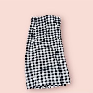 *LAST CHANCE* SHEIN Large Checkered Mini Skirt